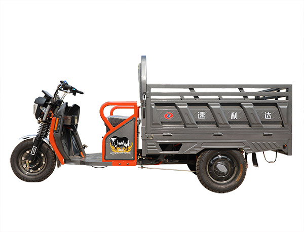 阜陽三開車型